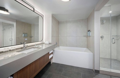 Athens Hotel | Courtyard by Marriott Athens Downtown