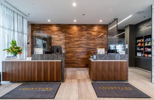 Burlington Hotel | Courtyard by Marriott Burlington-Oakville