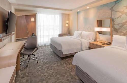 Burlington Hotel | Courtyard by Marriott Burlington-Oakville