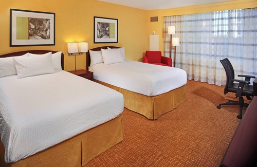 Harbor East Hotel | Courtyard by Marriott Baltimore Downtown/Inner Harbor