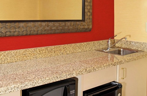 Harbor East Hotel | Courtyard by Marriott Baltimore Downtown/Inner Harbor