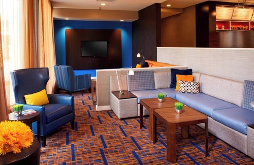 Deerfield Hotel | Courtyard by Marriott Chicago Deerfield