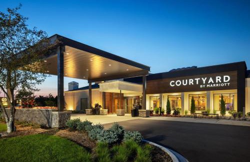 Waukegan Hotel | Courtyard by Marriott Chicago Waukegan/Gurnee