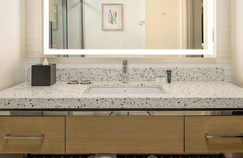 Otrobanda Hotel | Courtyard by Marriott Curacao