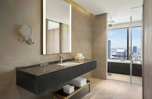 Hai Chau Hotel | Courtyard by Marriott Danang Han River