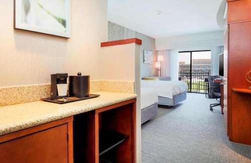 South Arlington Hotel | Courtyard by Marriott Dallas Arlington South