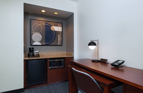 Richardson Hotel | Courtyard by Marriott Dallas Richardson at Spring Valley