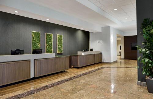 Downtown Detroit Hotel | Courtyard by Marriott Detroit Downtown