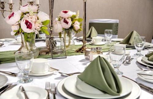 West Edmonton Hotel | Courtyard by Marriott Edmonton West