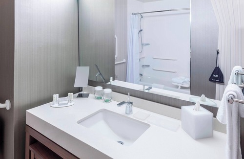 Fort Worth Hotel | Courtyard by Marriott Fort Worth at Alliance Town Center