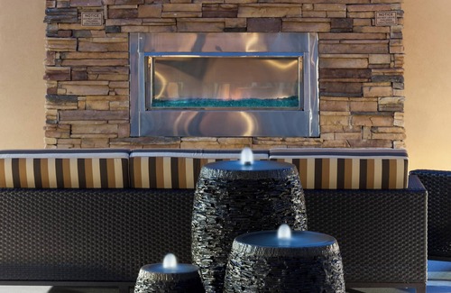 Conroe Hotel | Courtyard by Marriott Houston North/Shenandoah