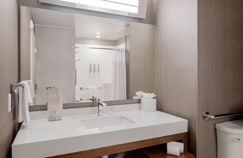 Northeast Houston Hotel | Courtyard by Marriott Houston Northeast