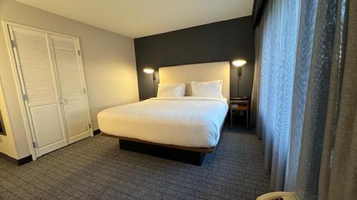 Kingston Hotel | Courtyard by Marriott Kingston