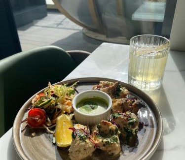 Harlington Hotel | Courtyard by Marriott London Heathrow Airport