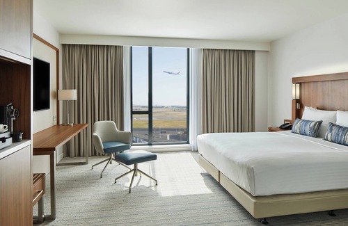 Harlington Hotel | Courtyard by Marriott London Heathrow Airport