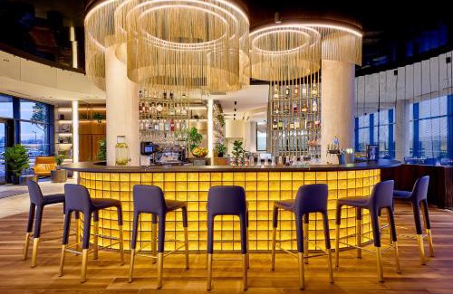 Genas Hotel | Courtyard by Marriott Lyon Eurexpo Stadium
