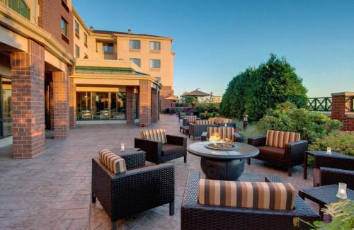 Madison Hotel | Courtyard by Marriott Madison East