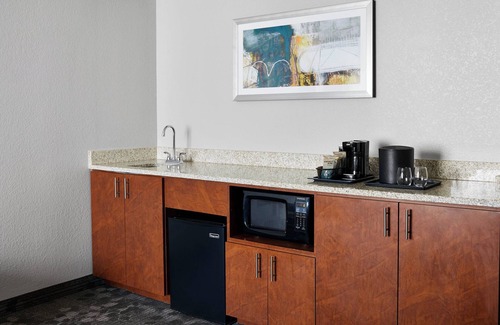 Westown Hotel | Courtyard by Marriott Milwaukee Downtown