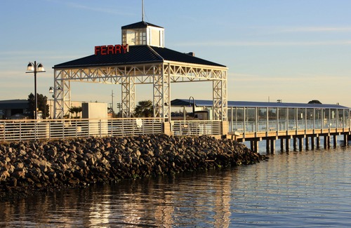 Oakland Hotel | Courtyard by Marriott Oakland Airport