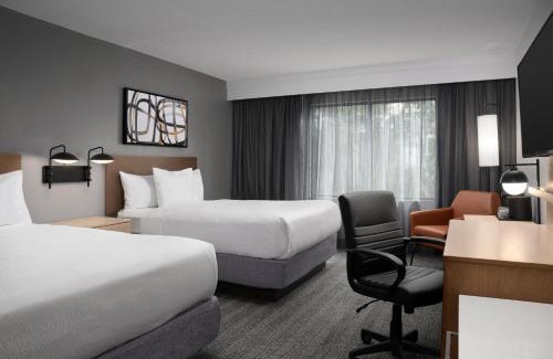 Orlando Hotel | Courtyard by Marriott Orlando East/UCF Area