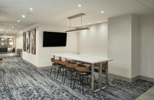 Regina Hotel | Courtyard by Marriott Regina Downtown