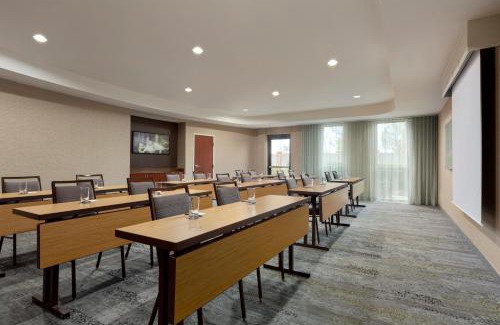 Roseville Hotel | Courtyard by Marriott Roseville Galleria Mall/Creekside Ridge Drive
