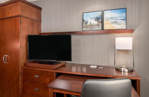 Ivey Ranch - Rancho Del Oro Hotel | Courtyard by Marriott San Diego Oceanside