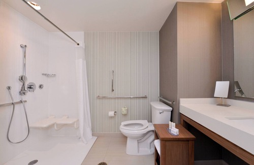 Bedford Hotel | Courtyard by Marriott Toledo North
