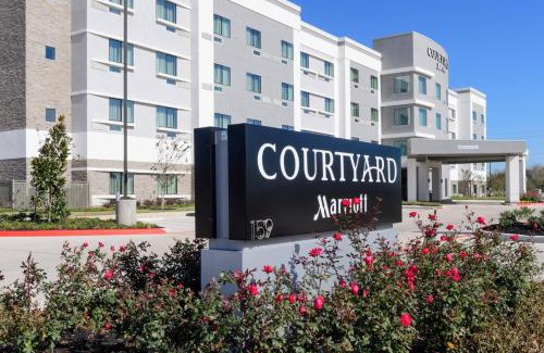 Lake Jackson Hotel | Courtyard by Marriott Lake Jackson