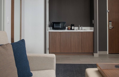 Beach Hill - Beach Flats Hotel | Courtyard by Marriott Santa Cruz