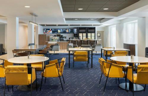 Traverse City Hotel | Courtyard by Marriott Traverse City