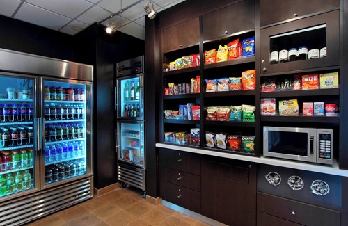 Victoria Hotel | Courtyard by Marriott Victoria