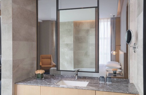Zhengzhou Hotel | Courtyard by Marriott Zhengzhou Airport