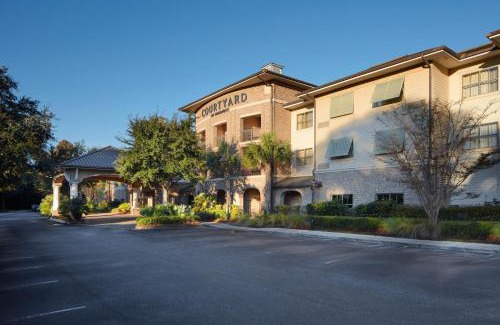 Mount Pleasant Hotel | Courtyard Charleston Mount Pleasant