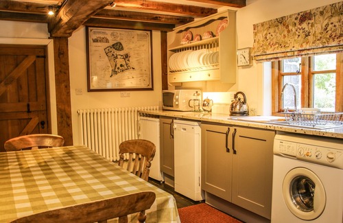 High Ercall Cottage | COURTYARD COTTAGE, family friendly, luxury holiday cottage in Meeson