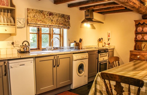 High Ercall Cottage | COURTYARD COTTAGE, family friendly, luxury holiday cottage in Meeson