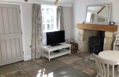 Frampton Mansell Apartment | Courtyard Cottage