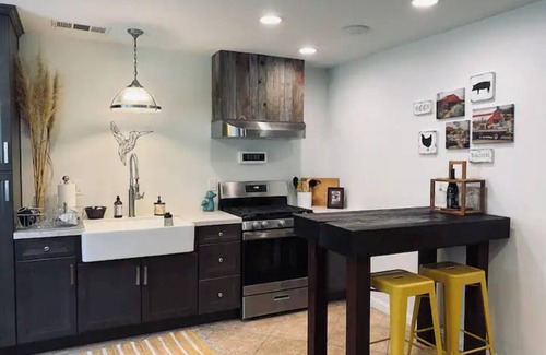 Temecula Cottage | Courtyard Cottage near Temecula Wine Country