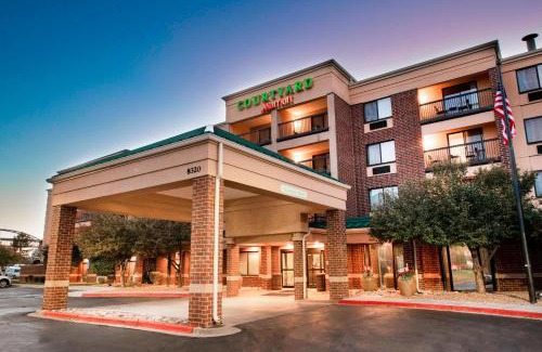 Meridian Hotel | Courtyard Denver South Park Meadows Mall
