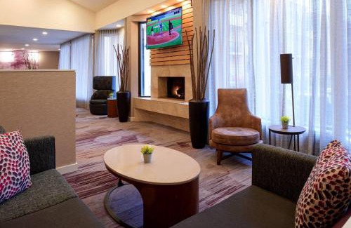 Romulus Hotel | Courtyard Detroit Metro Airport Romulus