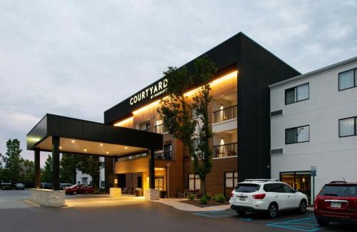 Utica Hotel | Courtyard Detroit Utica