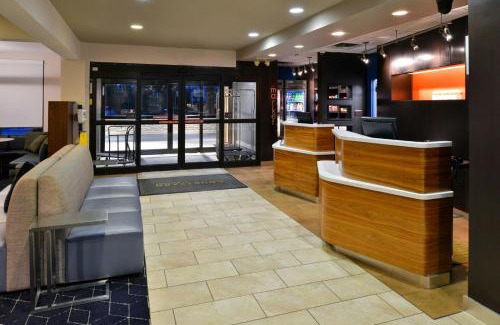 Utica Hotel | Courtyard Detroit Utica