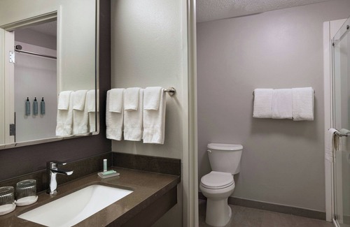 The Woodlands Hotel | Courtyard Houston The Woodlands