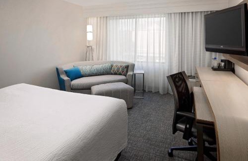 Westchase Hotel | Courtyard Houston Westchase