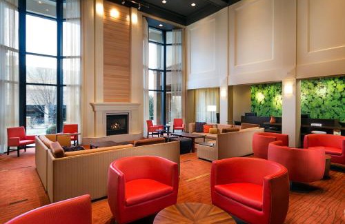 Blue Springs Hotel | Courtyard Kansas City East/Blue Springs