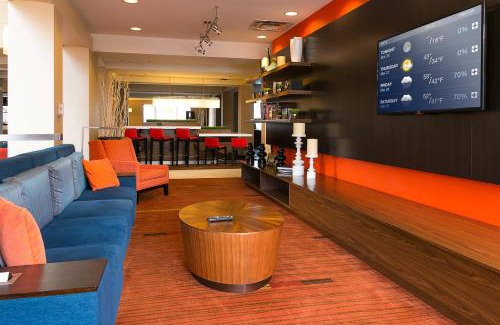 Blue Springs Hotel | Courtyard Kansas City East/Blue Springs