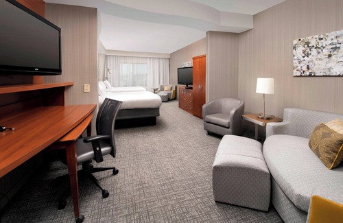 Lufkin Hotel | Courtyard Lufkin