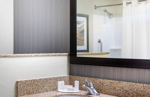 Denton Hotel | Courtyard Marriott Denton