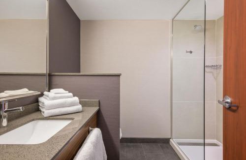 Grant Creek Hotel | Courtyard Missoula
