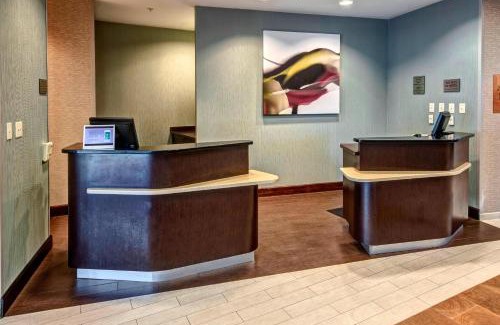 Central Newport News Hotel | Courtyard Newport News Airport